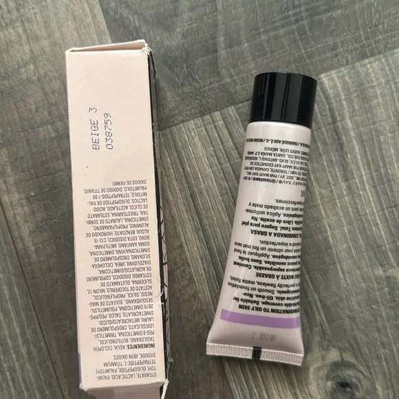 Mary Kay Timewise Matte Wear Liquid Foundation - Picture 4 of 5